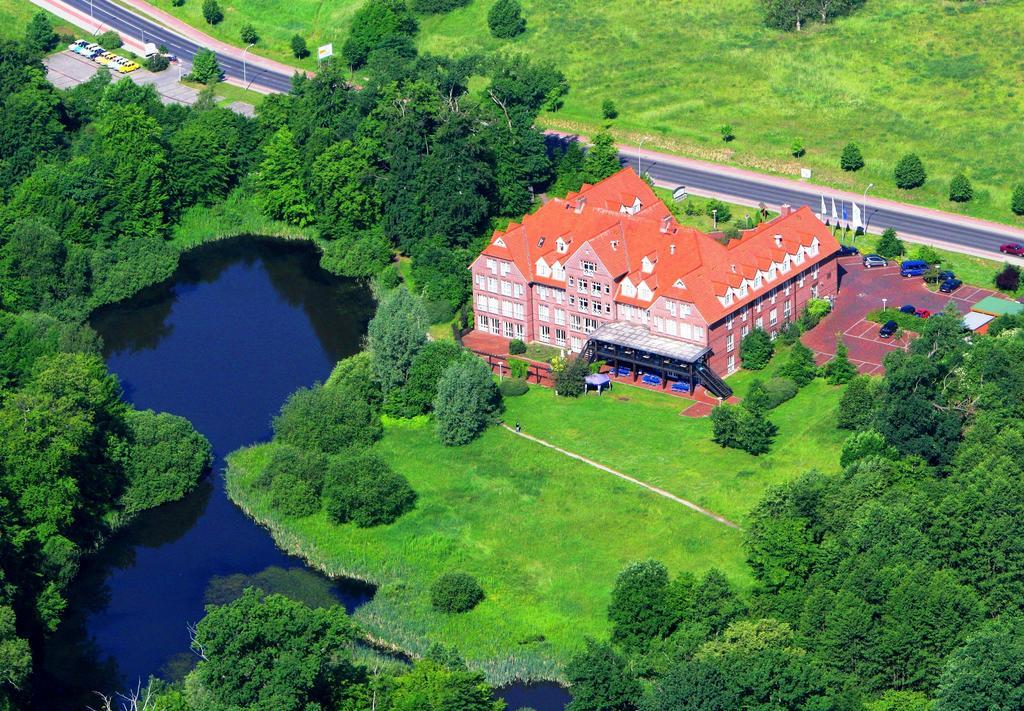 Park Hotel Fasanerie Neustrelitz Exteriör bild