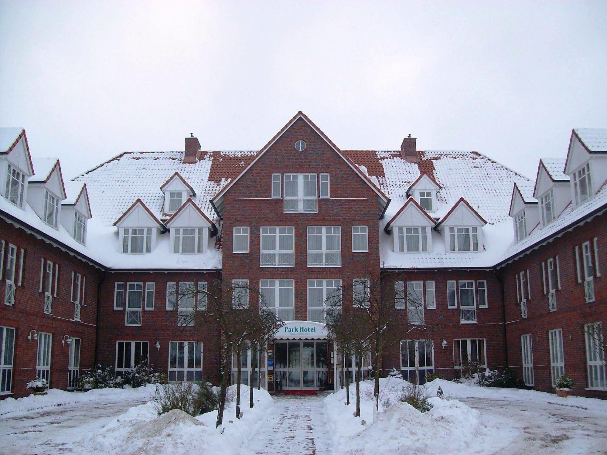 Park Hotel Fasanerie Neustrelitz Exteriör bild